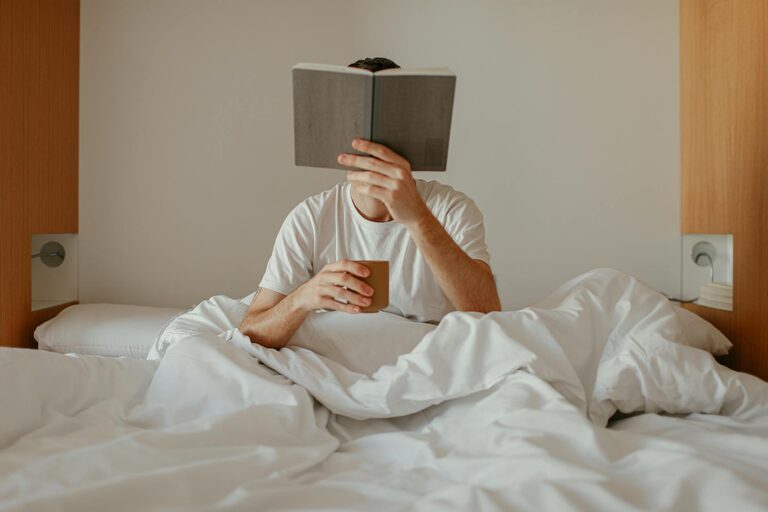 How to Build a Simple Reading Habit That Lasts